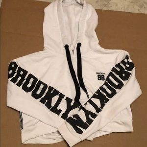 Cropped hoodie